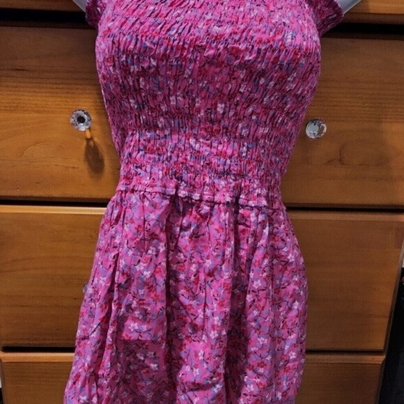 Women's romper size small pink - Picture 3 of 9